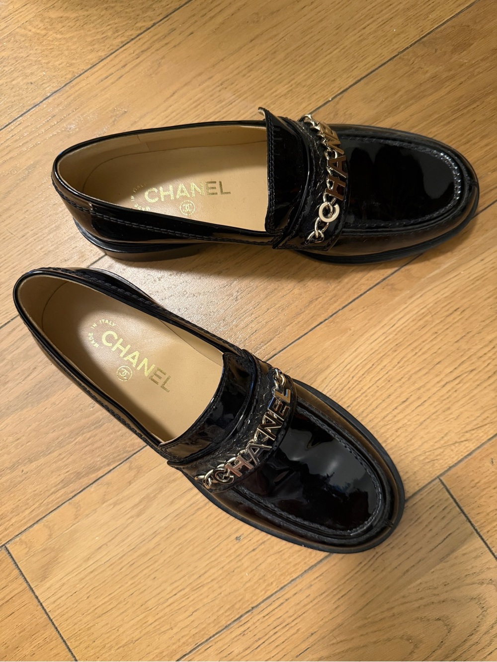 CHANEL Black Patent Leather Logo Chain Loafers - Picture 7 of 8